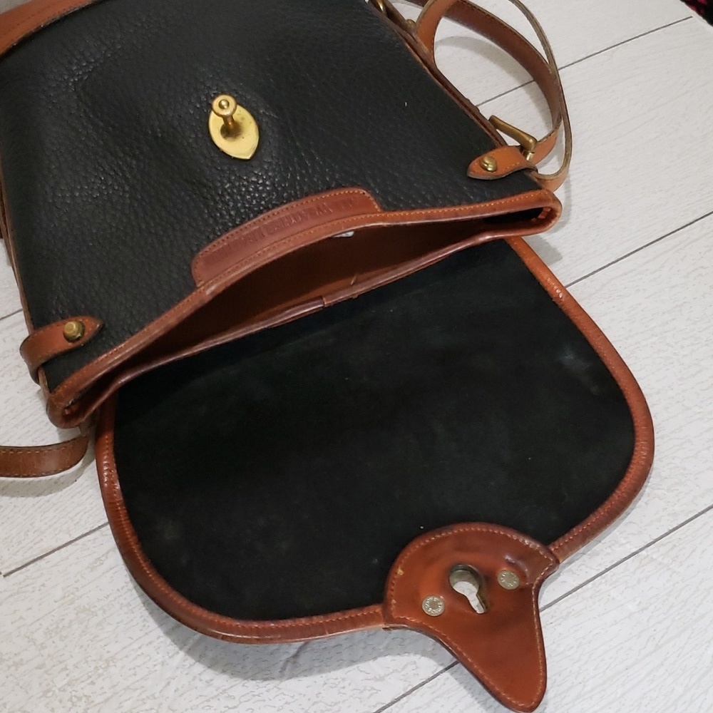 Vintage Dooney and Bourke black/brown pebble leather crossbody bag - Picture 7 of 9